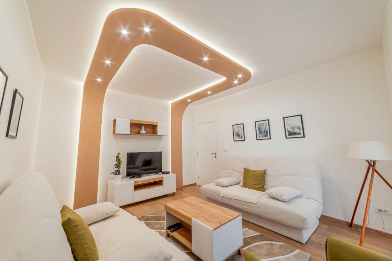 Apartman Danube Lux Novi Sad Exterior foto